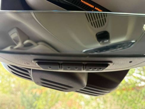 Used 2017 Volvo XC90 T6 Momentum w/ Vision Package image 41