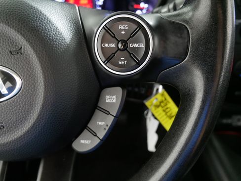 Used 2017 Kia Soul + image 28