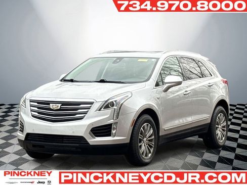 Used 2017 Cadillac XT5 Luxury w/ Driver Awareness Package FWD image 1