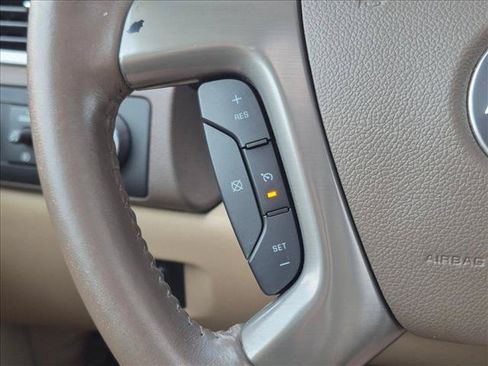 Used 2014 Chevrolet Suburban LT AWD/4WD image 12