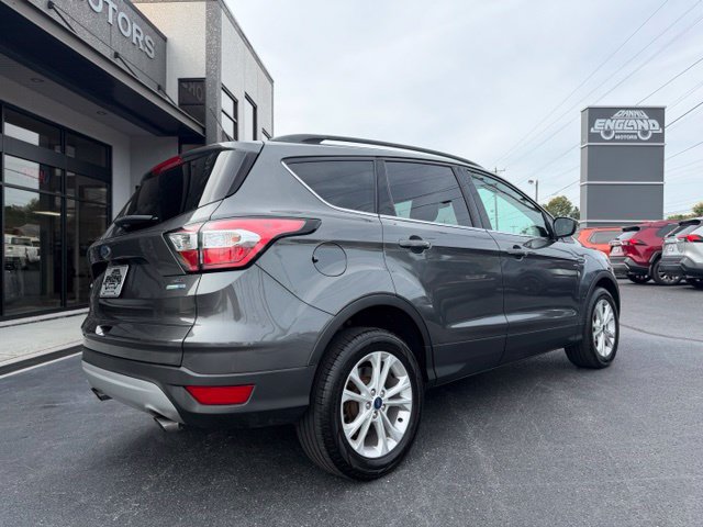 Used 2018 Ford Escape SE w/ SE Sync 3 Package AWD/4WD image 19