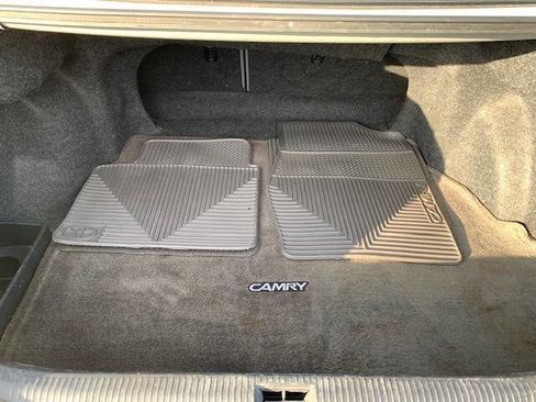 Used 2006 Toyota Camry XLE image 16