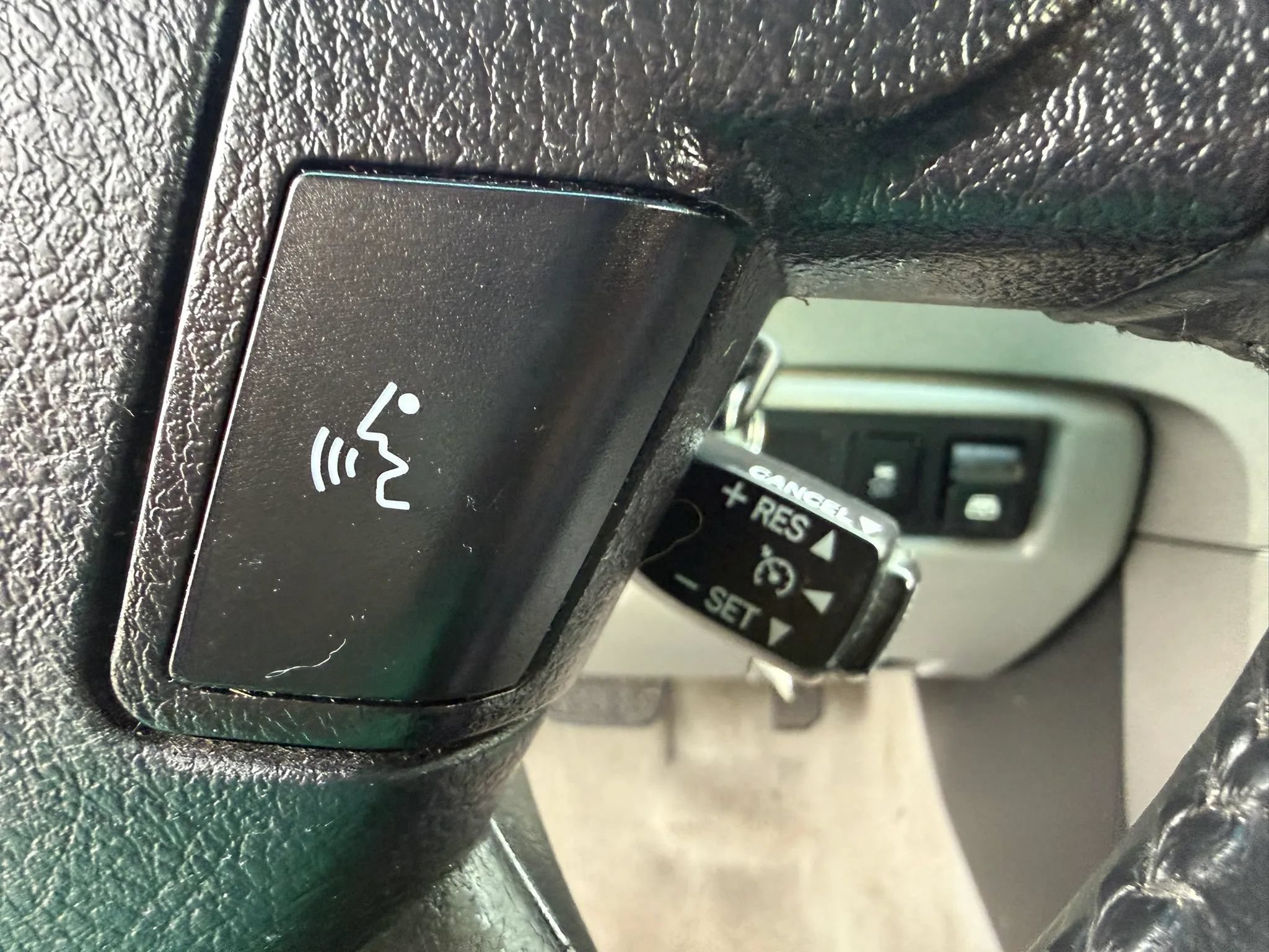 Used 2010 Toyota Tundra Limited RWD image 39