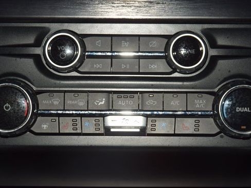 Used 2023 Ford F250 Lariat w/ Lariat Ultimate Package image 29