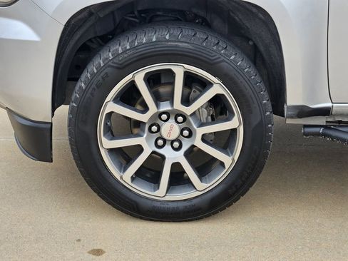 Used 2018 GMC Canyon Denali image 17