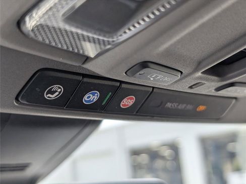 Used 2020 GMC Sierra 1500 SLT w/ SLT Premium Plus Package image 27