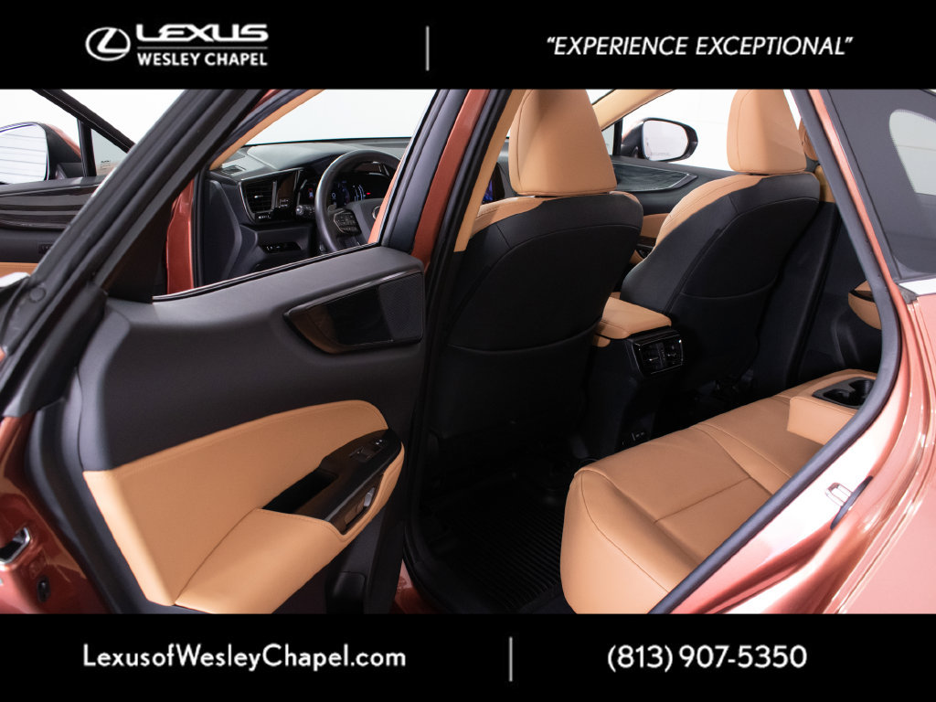 Used 2025 Lexus NX 250 FWD w/ Accessory Package (2T) image 15