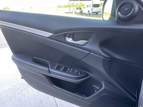 Used 2019 Honda Civic Sport image 40