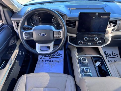 Used 2024 Ford Expedition Limited AWD/4WD image 11