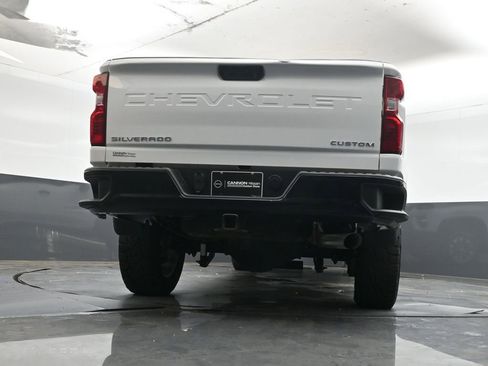 Used 2022 Chevrolet Silverado 2500 Custom w/ Custom Convenience Package image 30
