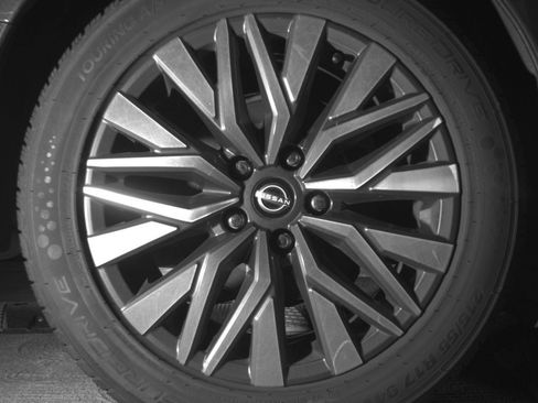 Used 2025 Nissan Altima 2.5 SV FWD image 18