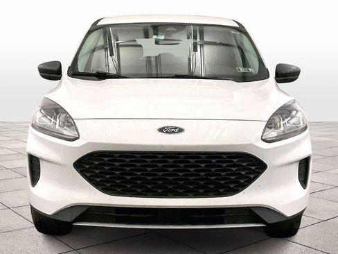 Certified 2022 Ford Escape S image 3