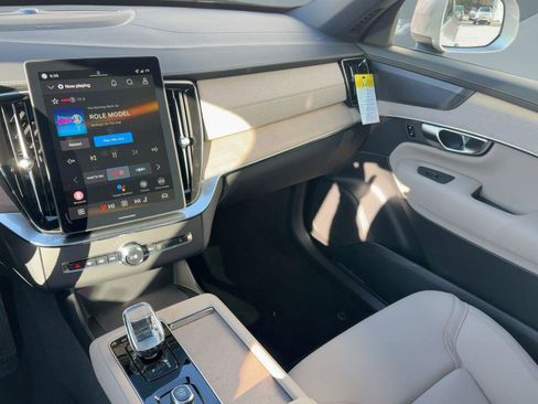 New 2026 Volvo XC90 B6 Plus w/ Protection Package Premier image 25