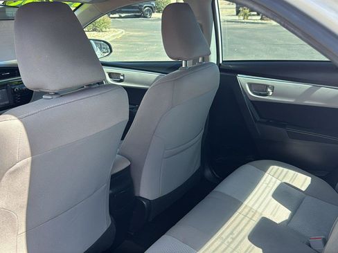 Used 2016 Toyota Corolla LE FWD image 30