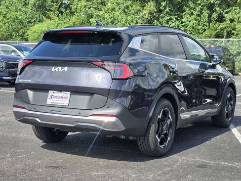 Certified 2026 Kia Sportage EX w/ EX Panorama Roof Package image 4