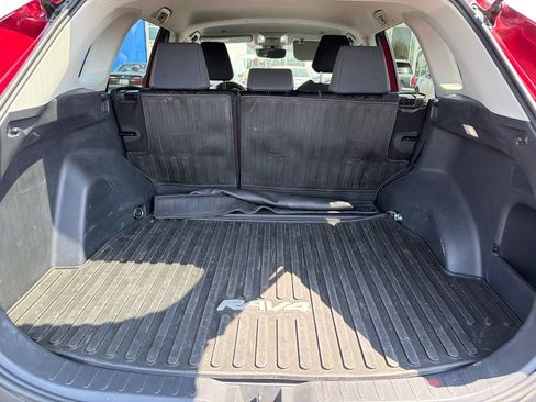 Used 2024 Toyota RAV4 LE FWD image 9