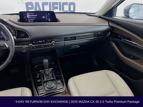Used 2025 MAZDA CX-30 2.5 Turbo w/ Premium Package image 30