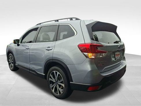 Used 2023 Subaru Forester Limited image 4