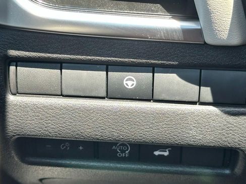 Used 2023 Nissan Rogue SL AWD/4WD image 15