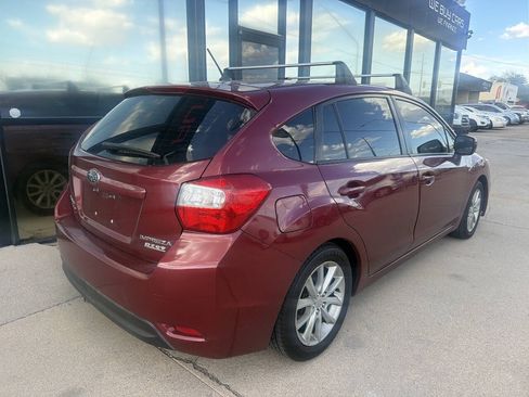 Used 2013 Subaru Impreza 2.0i Premium w/ All-Weather Pkg AWD/4WD image 8