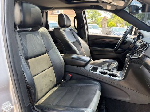 Used 2019 Jeep Grand Cherokee Altitude AWD/4WD image 22