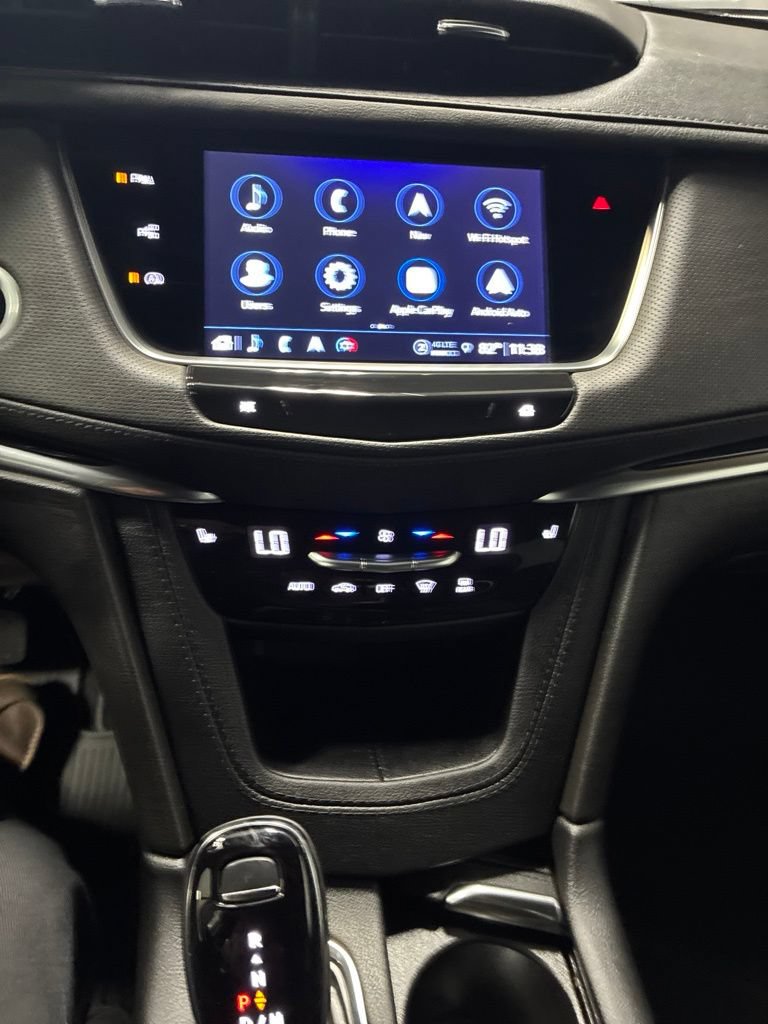 Used 2024 Cadillac XT5 Premium Luxury w/ Technology Package AWD/4WD image 19