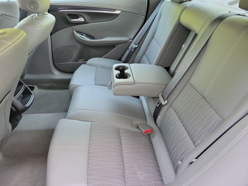 Used 2019 Chevrolet Impala LS FWD image 13