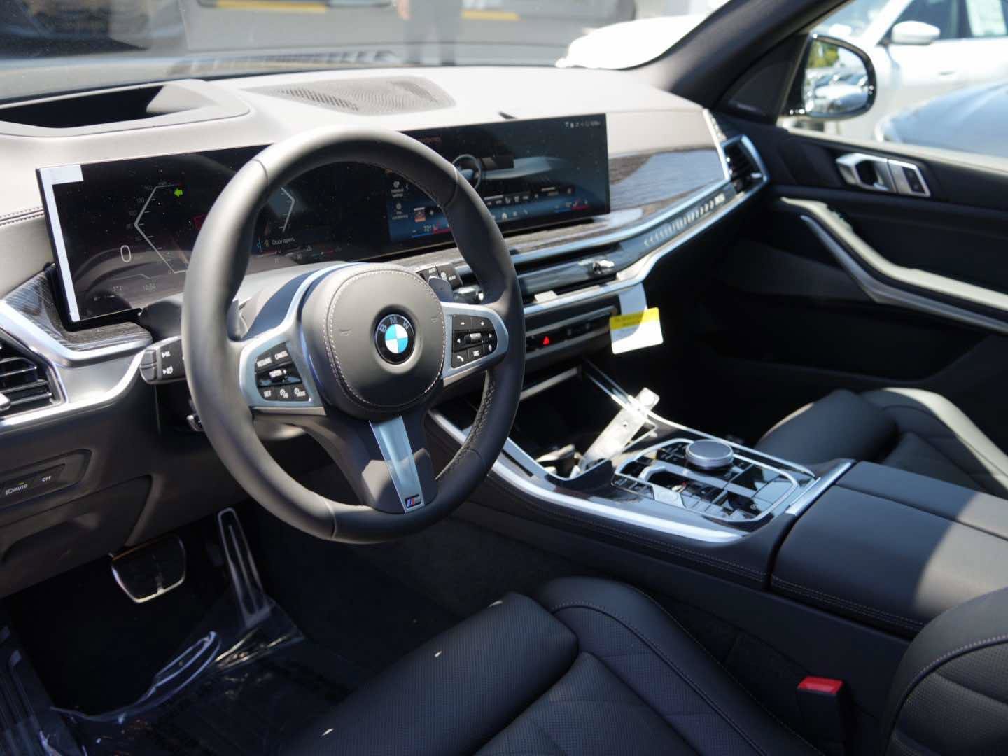 Used 2026 BMW X5 sDrive40i w/ M Sport Package RWD image 14