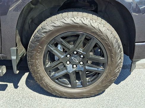 Used 2023 Chevrolet Silverado 1500 Custom AWD/4WD image 8
