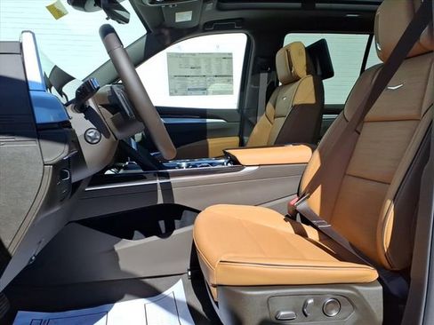 New 2026 Cadillac Escalade Luxury image 10