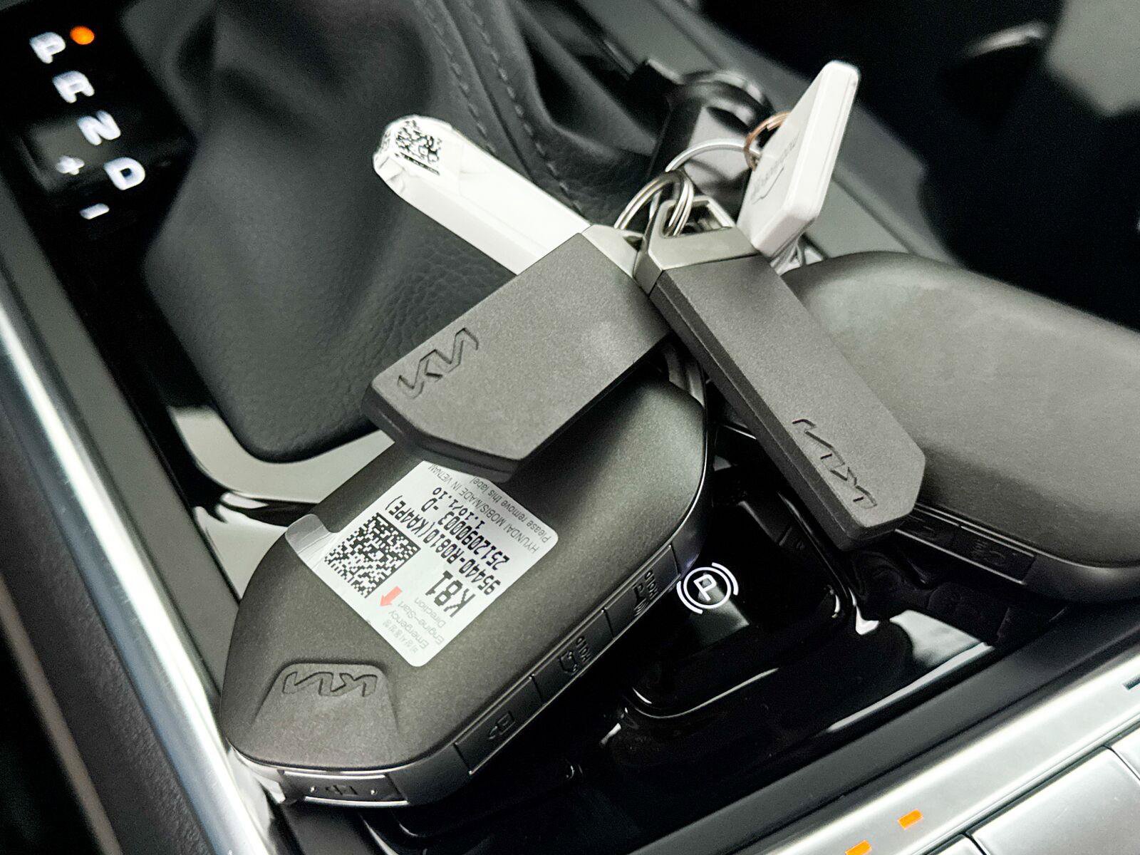 Used 2026 Kia Carnival EX FWD image 38