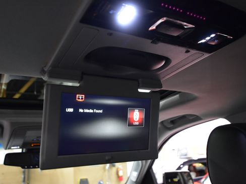 Used 2016 GMC Yukon Denali w/ Open Road Package image 50