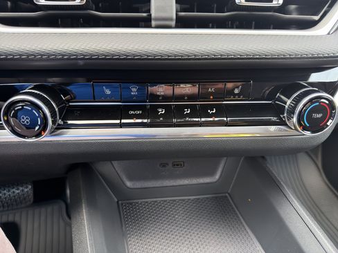 New 2027 Chevrolet Equinox LT FWD image 15
