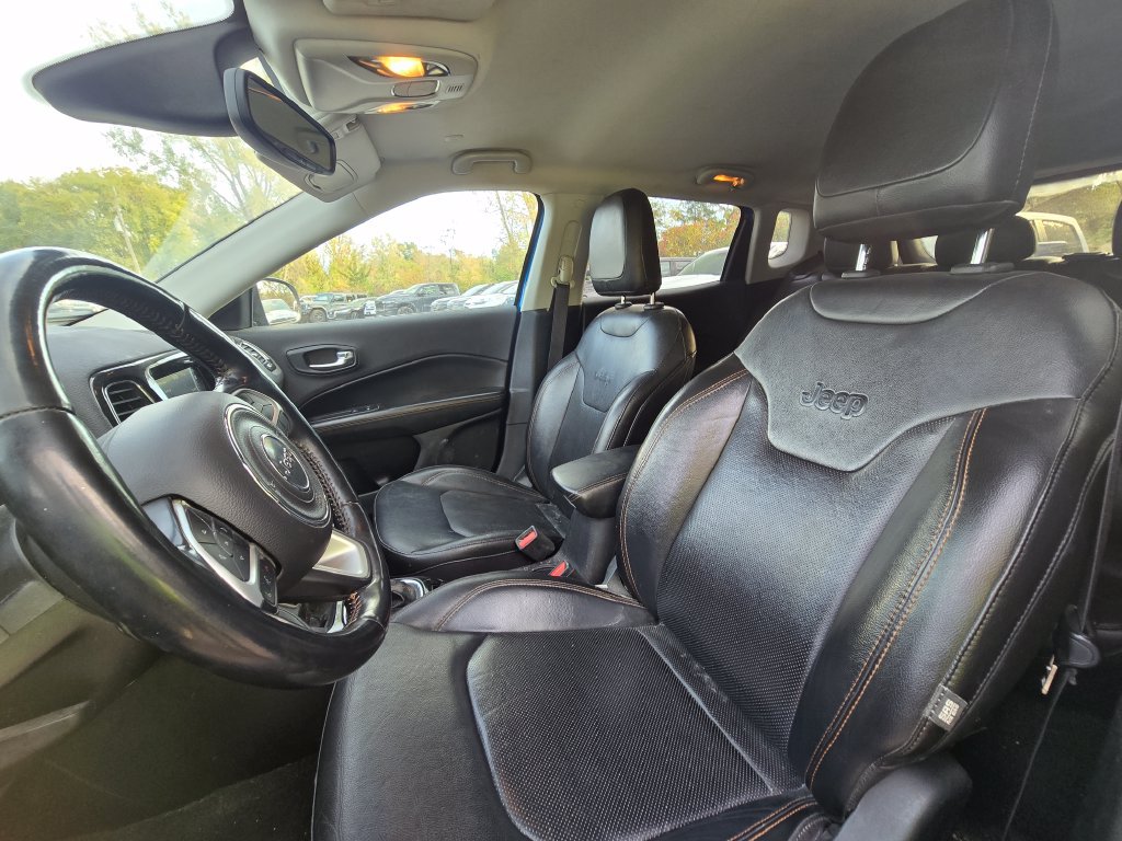 Used 2020 Jeep Compass Limited AWD/4WD image 21