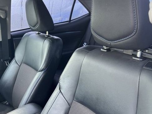 Used 2017 Toyota Corolla SE image 10