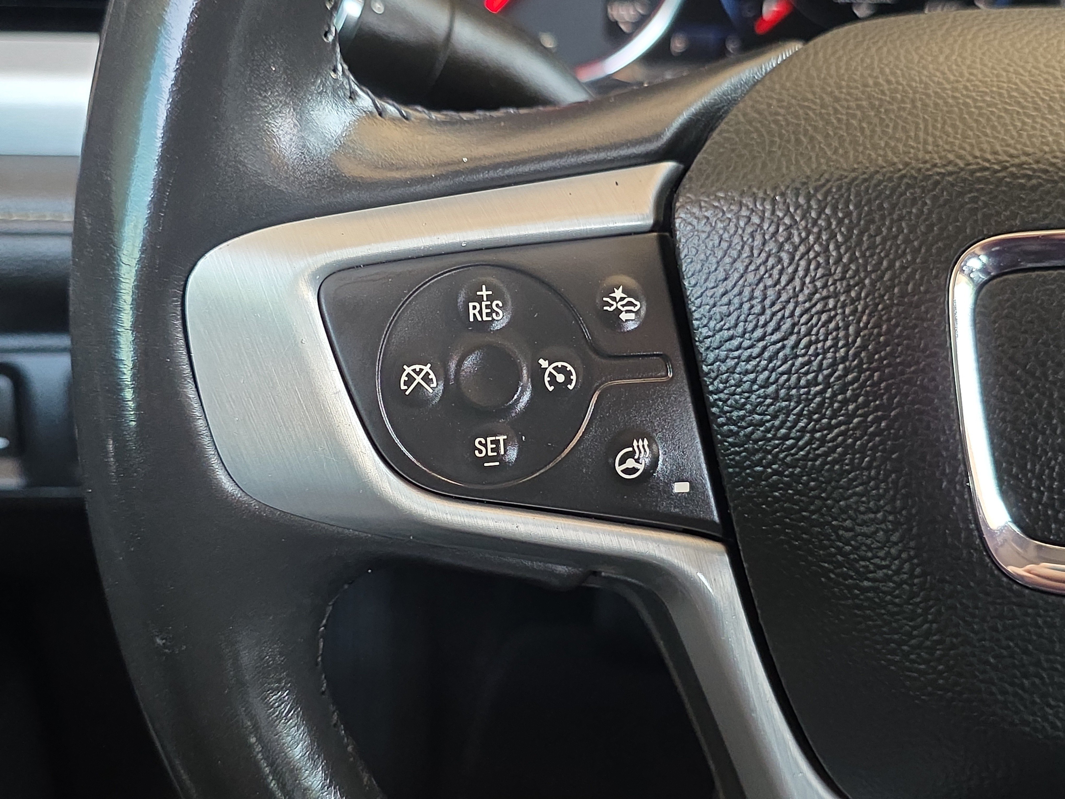 Used 2021 GMC Acadia SLT w/ Elevation Edition FWD image 14