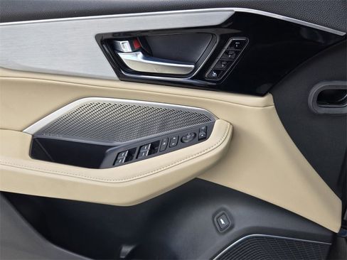 Used 2022 Acura MDX FWD w/ Technology Package image 29