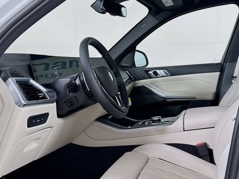 New 2026 BMW X5 xDrive40i w/ Climate Comfort Package image 9