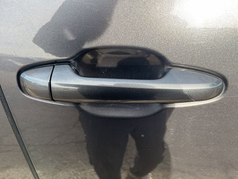 Used 2019 Toyota Tacoma TRD Sport image 41