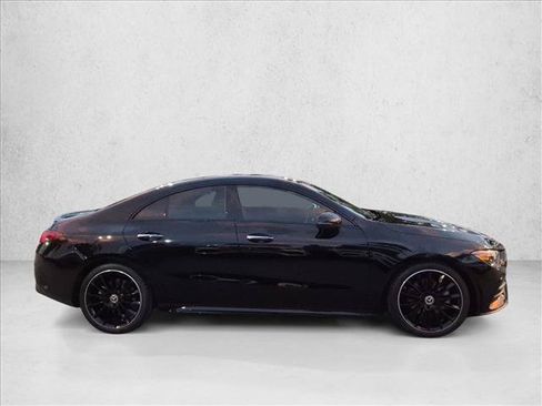 Used 2023 Mercedes-Benz CLA 250 4MATIC image 4