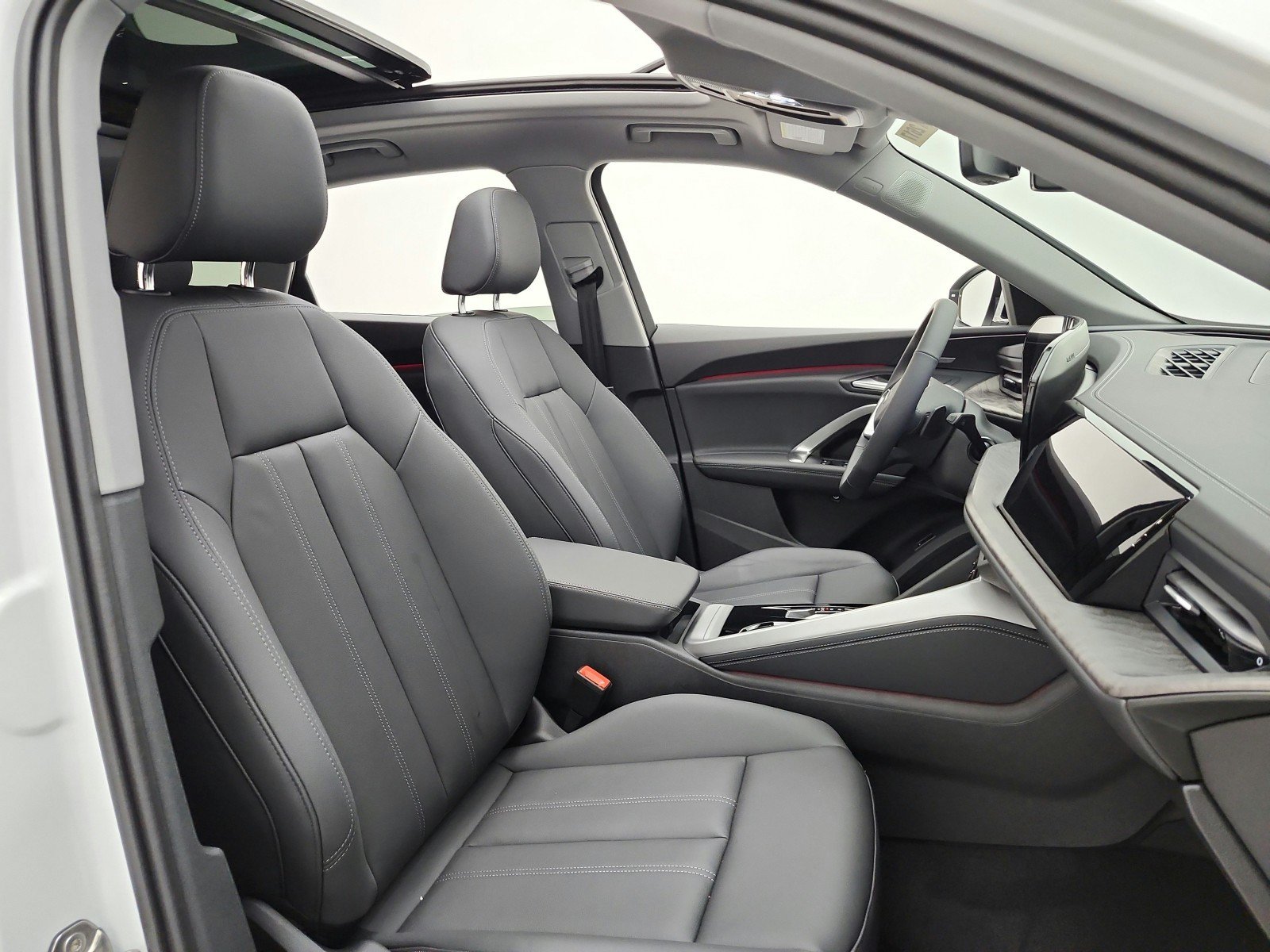 New 2026 Audi Q5 Premium Plus AWD/4WD image 15