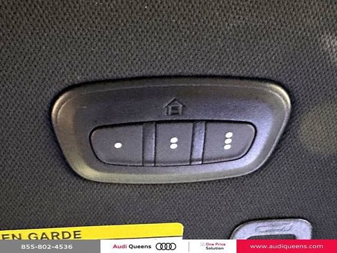 Used 2023 Jeep Grand Cherokee Overland w/ Luxury Tech Group IV AWD/4WD image 34
