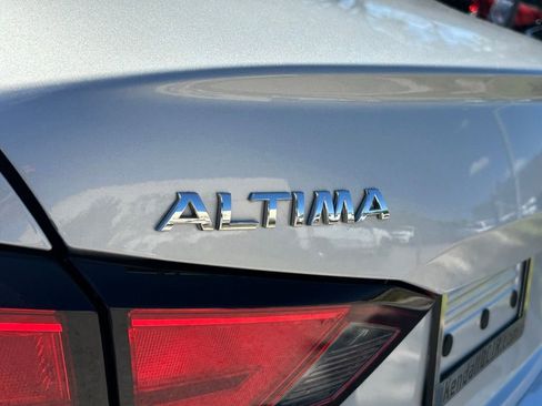 Used 2022 Nissan Altima 2.5 SV image 26