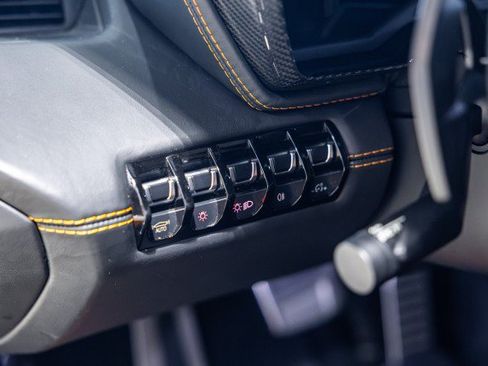 Used 2018 Lamborghini Aventador S AWD/4WD image 49