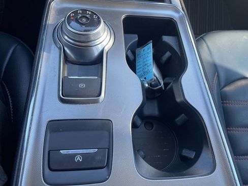 Used 2022 Ford Edge SEL w/ Sport Appearance Package image 28