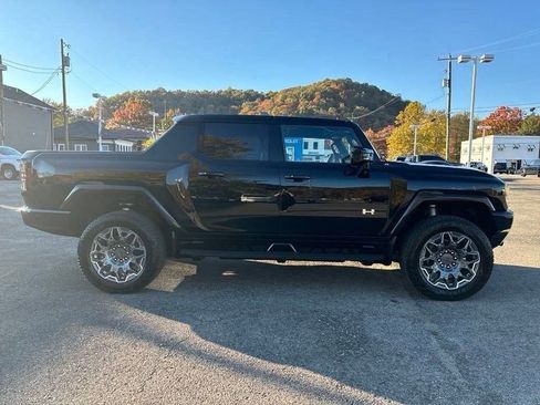 New 2025 GMC Hummer EV 3X image 13