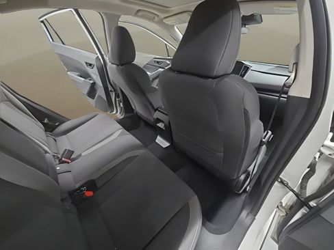 Used 2025 Subaru Crosstrek 2.5i Premium AWD/4WD image 22