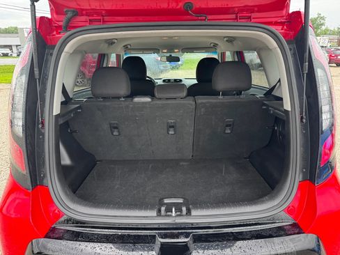 Used 2016 Kia Soul + FWD image 24