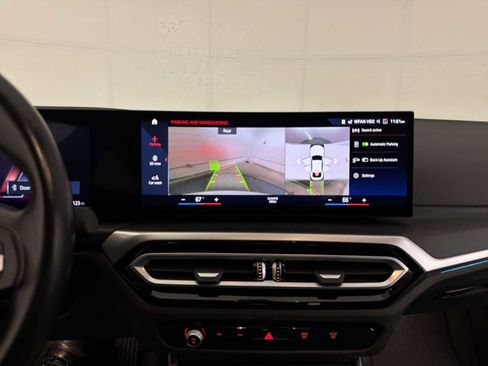 Used 2023 BMW i4 eDrive35 w/ Premium Package RWD image 15