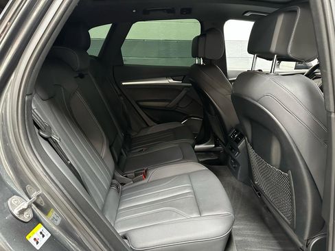 Used 2024 Audi Q5 2.0T Premium w/ Summer of Audi Package AWD/4WD image 11